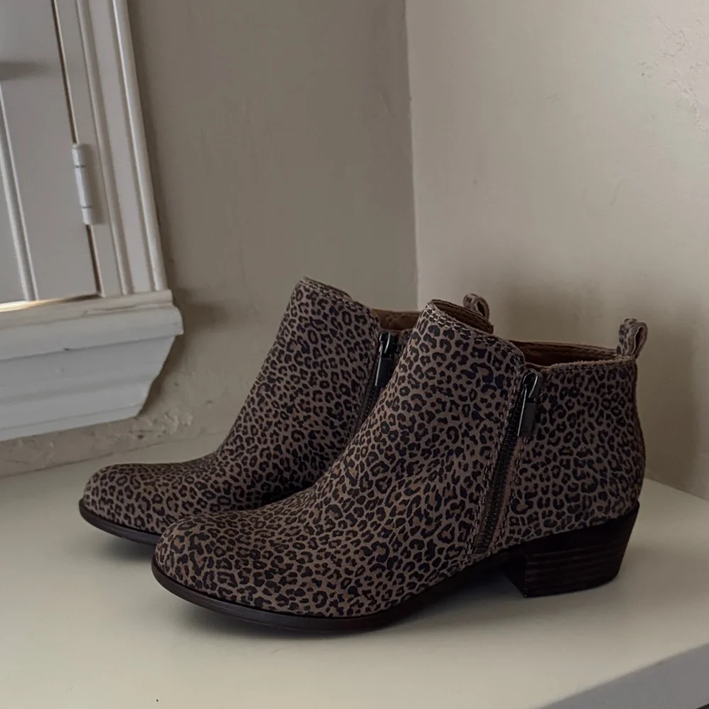 Lucky Brand Tan Leopard Ankle Booties